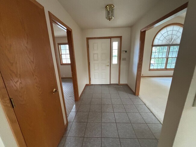 Photo - 154-154 Cayman St Apartment