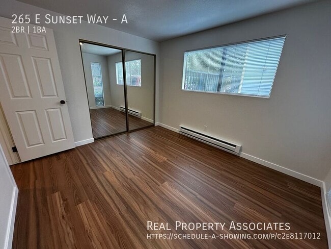 Building Photo - 265 E Sunset Way