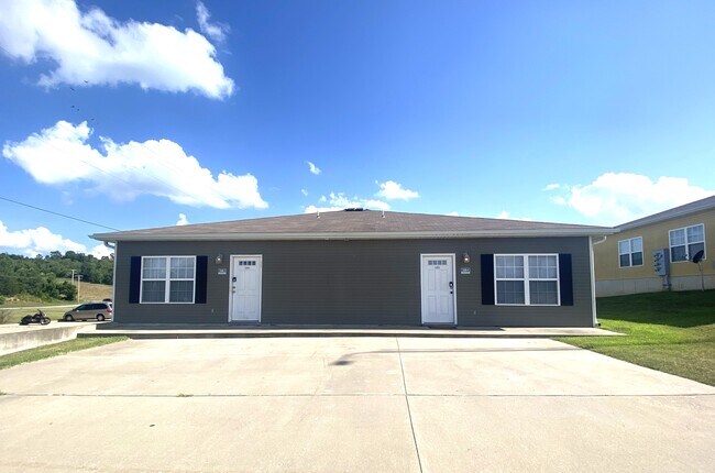 Building Photo - 3165 S Waterview Ln