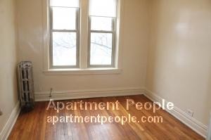 Building Photo - 1415 W Albion Ave