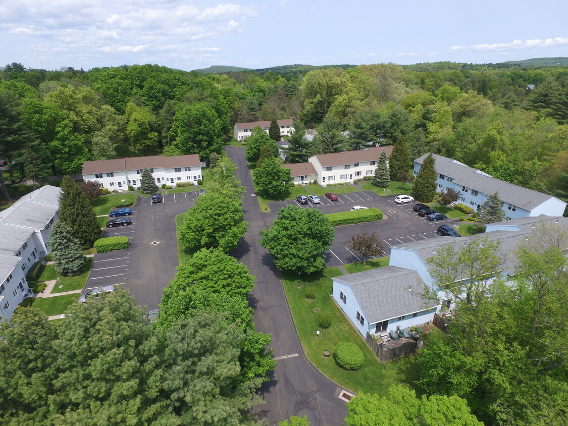 Primary Photo - Meadowgate Condominiums