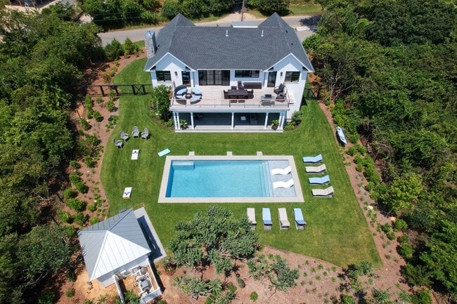 Building Photo - 12 S Elroy Dr