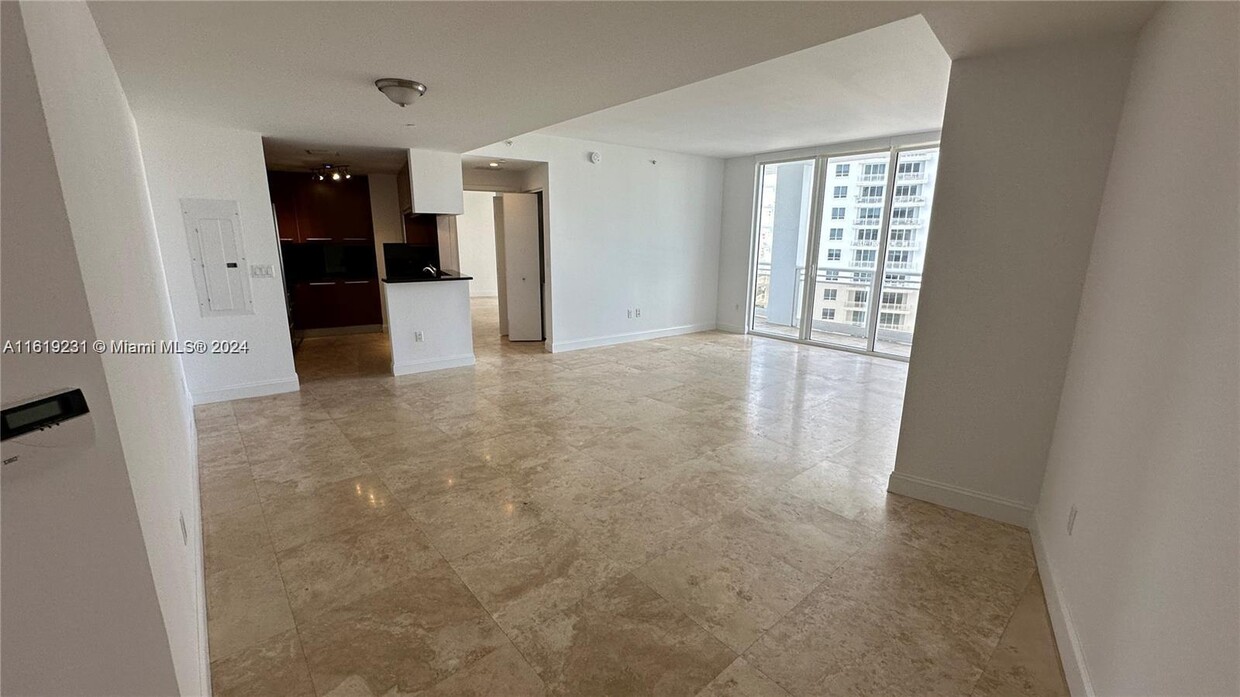 Foto principal - 901 Brickell Key Blvd