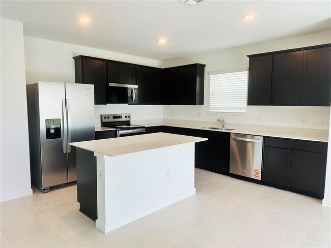 Building Photo - 3521 Hornbeam Rd