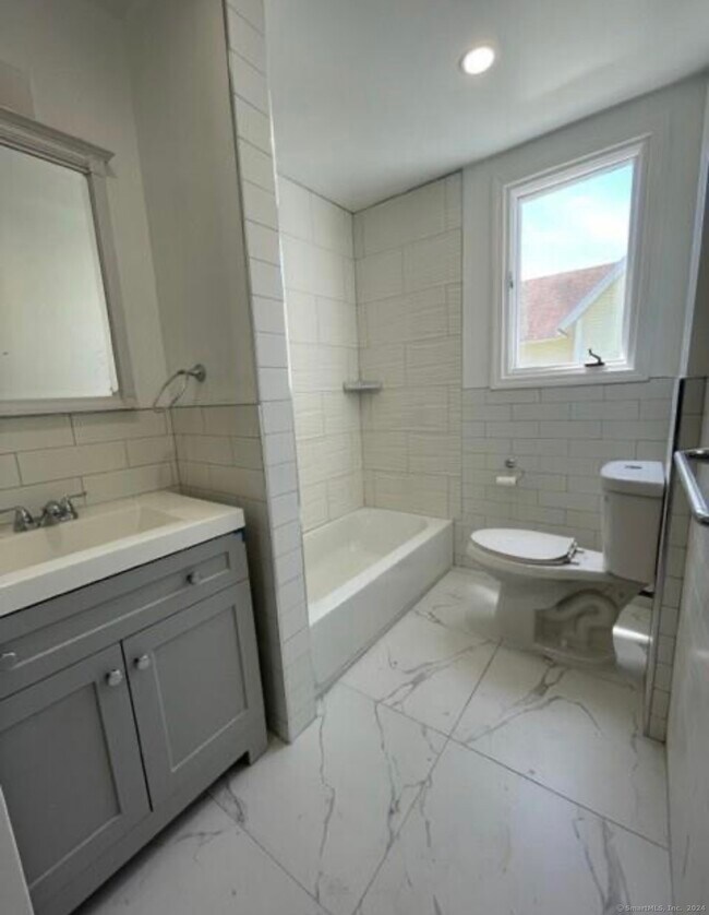 Foto del edificio - 21 Clover St