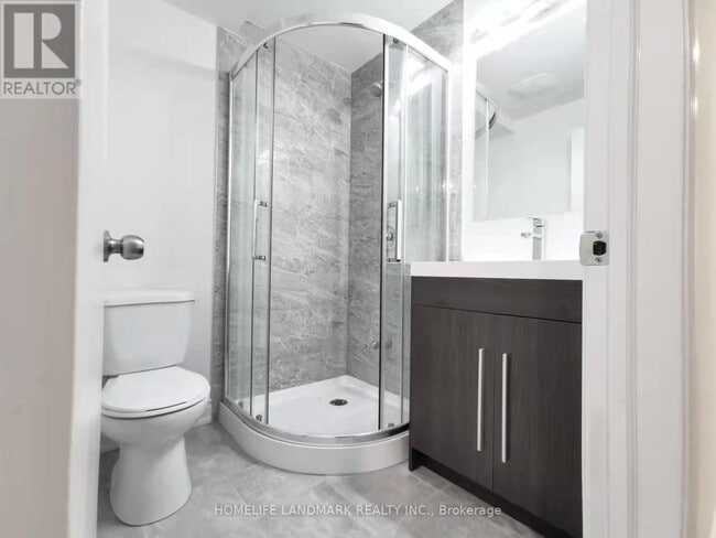 Building Photo - 28 Benfer Rd