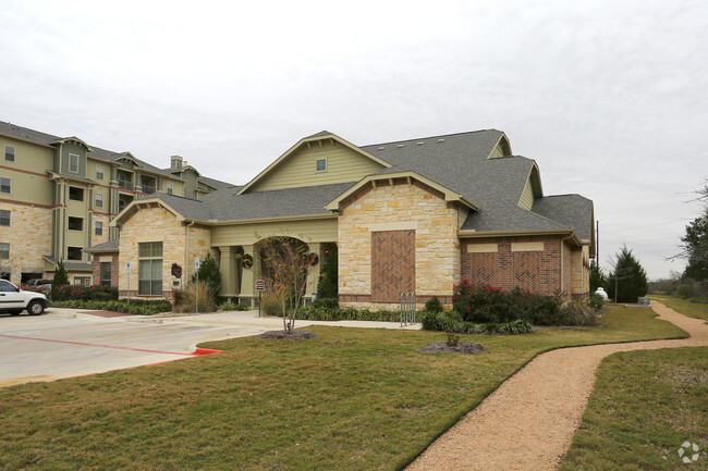 Foto del edificio - Creekside Villas Senior Village