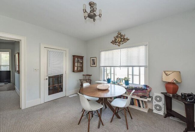 Foto del edificio - 512 Glenwood Ave SE