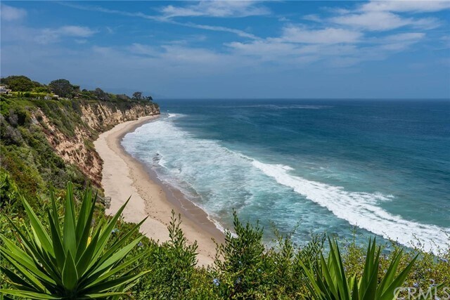 Foto principal - 29130 Cliffside Dr
