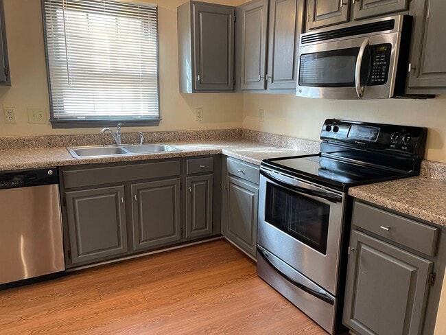 Photo - JAMESTOWN #39 House