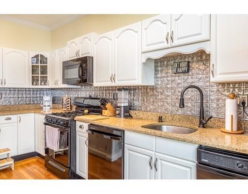 Building Photo - 508 E 6th St