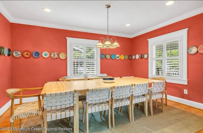 Foto del edificio - 334 Pitney Ave