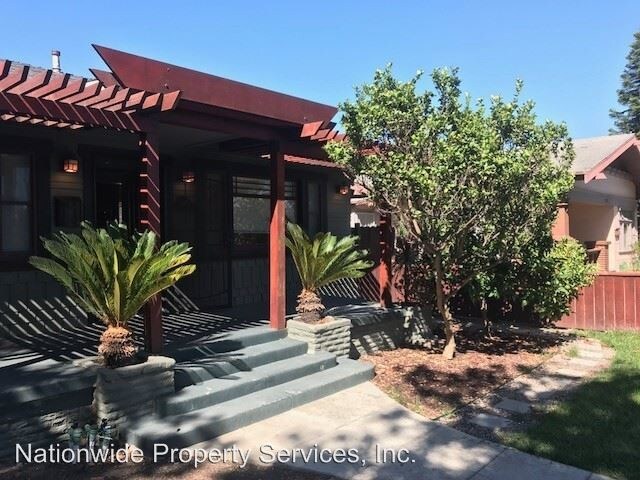 Foto del edificio - 1225 E 8th St