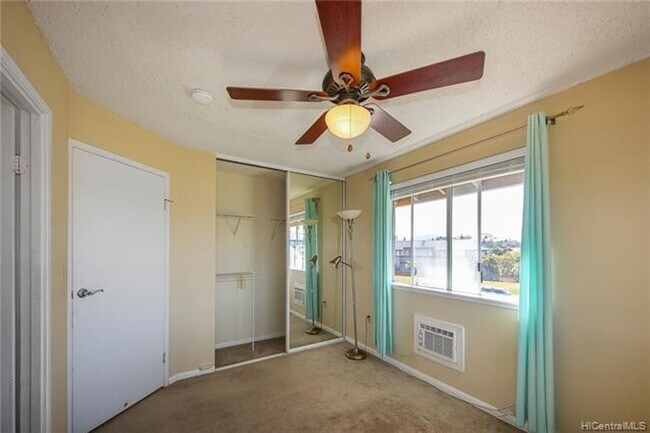 Building Photo - Miilani Mauka 2 bed / @ Bath w/yard