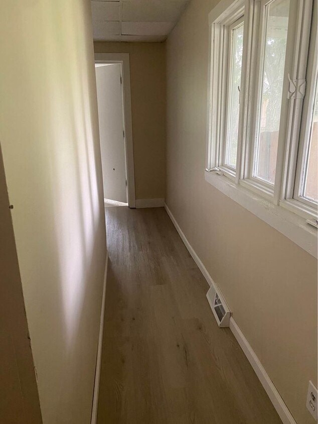 Hallway - 17 Willow St