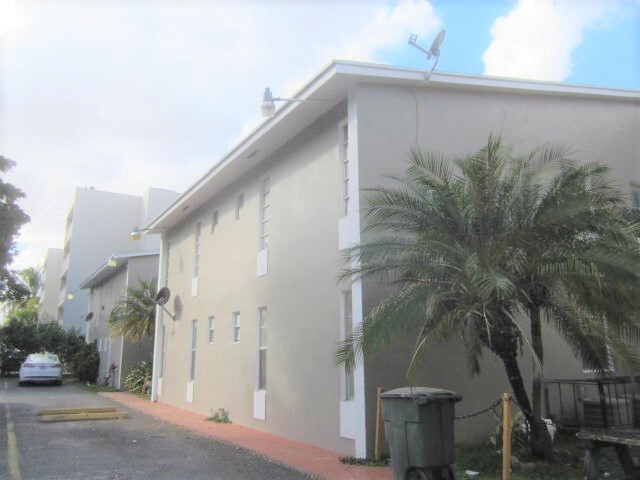 Foto del edificio - 1525 NW 19th Terrace