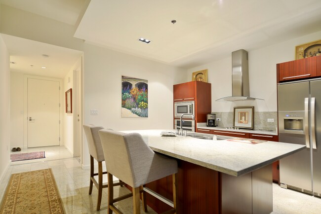 Building Photo - 4471 Dean Martin Dr