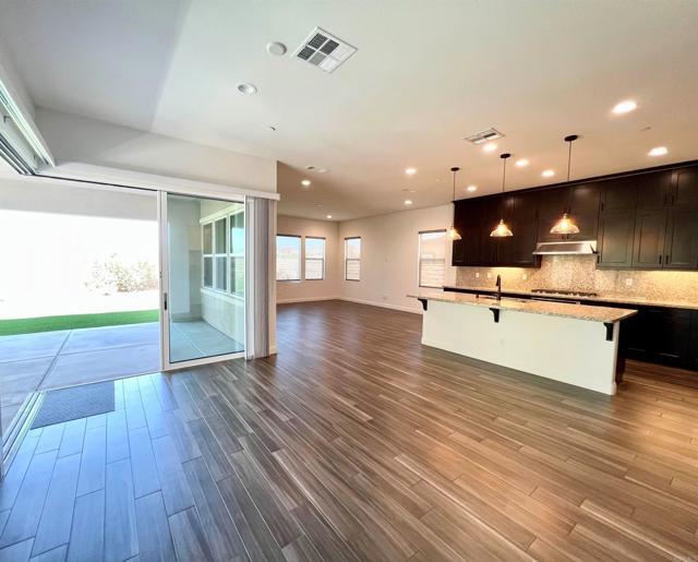 Building Photo - 6786 Elegante Wy