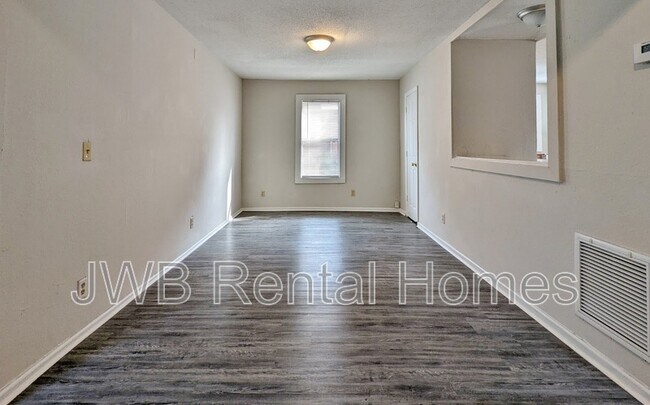 Foto del edificio - 2054 Broadway Ave