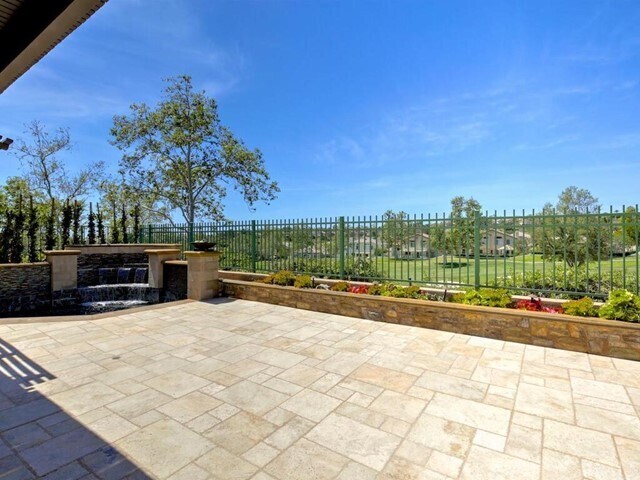 Foto del edificio - 9 Promontory