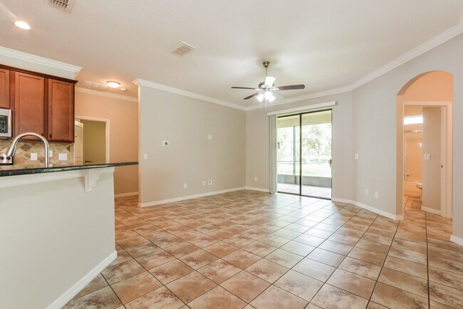 Foto del edificio - 974 Costa Mesa Ln