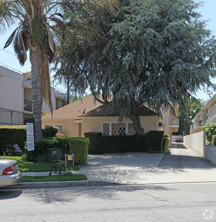 Foto del edificio - 1721 Scott Rd