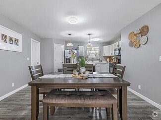 Building Photo - 402 Lacasa Loop