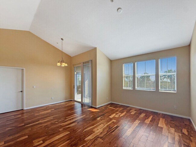 Foto del edificio - Charming 2BR/2BA Condo in Chula Vista!