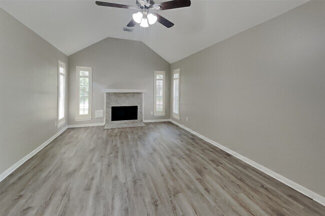 Building Photo - 4519 Kimball Dr