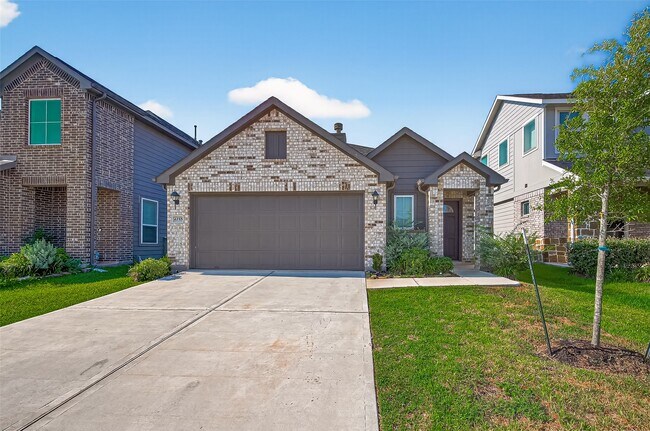 Building Photo - 4255 Helmside Ln