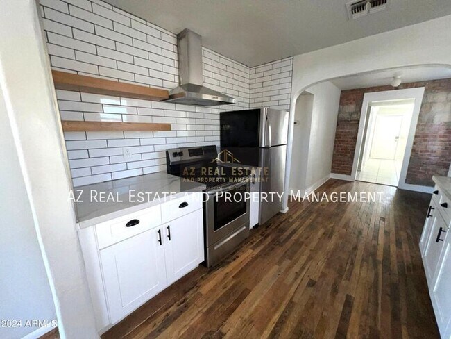 Foto del edificio - 1529 E McKinley St