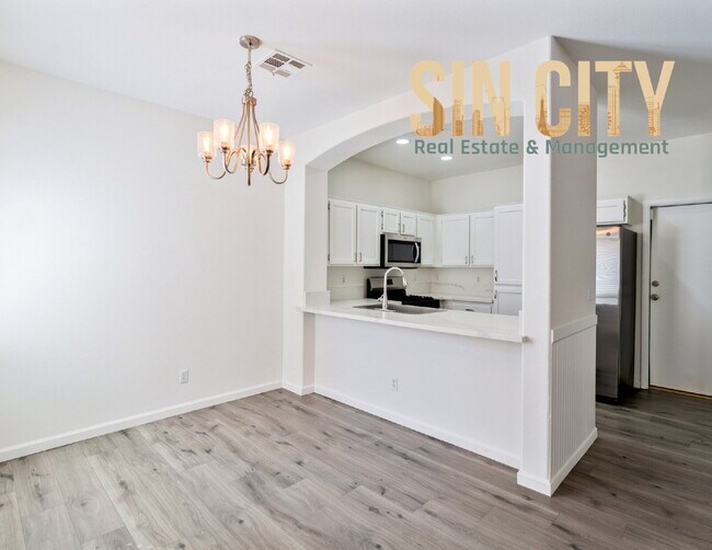 Foto del edificio - 1338 Silver Sierra St