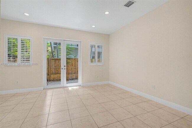 Foto del edificio - 2945 Coconut Ave