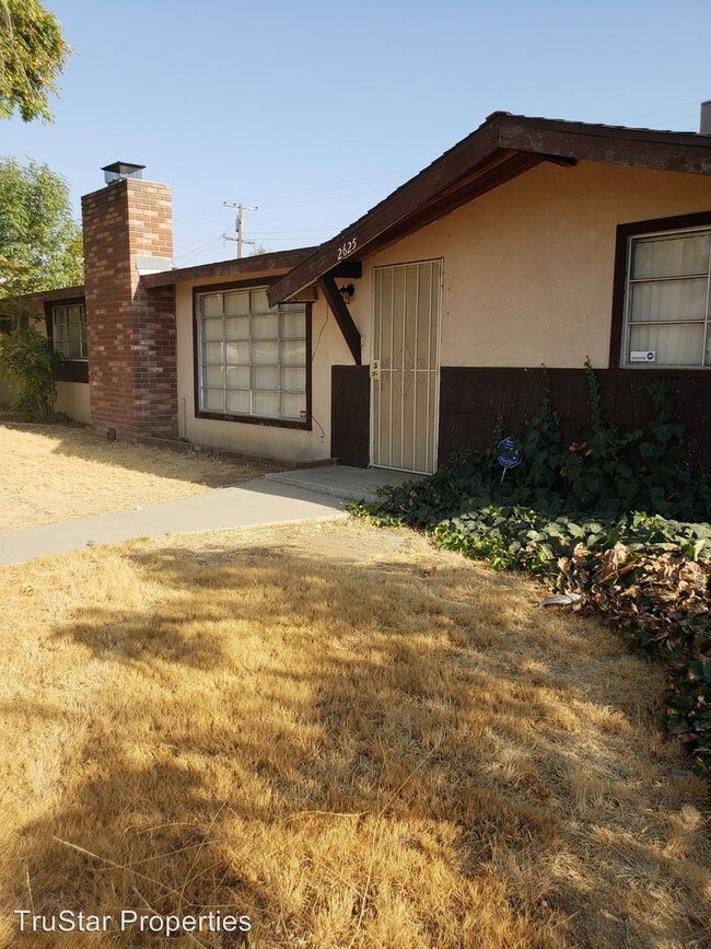 Building Photo - 3 br, 2 bath House - 2625 University Ave