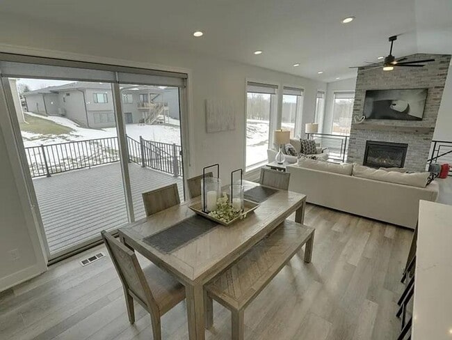 Building Photo - 375 NE 78th Ct