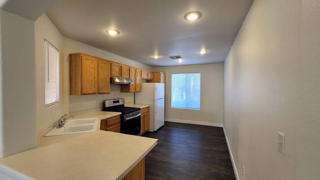 Foto del edificio - 9444 Grandview Spring Ave