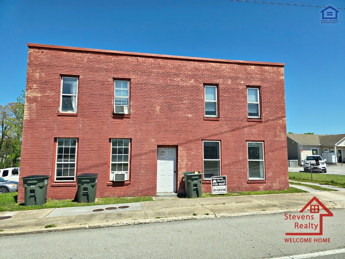Foto principal - 414 W Bockman Way