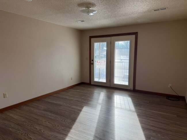 Foto del edificio - 404 W Jackson Blvd