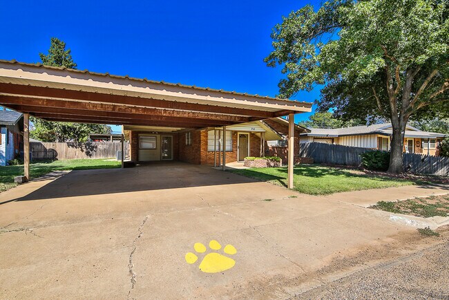 Foto del edificio - 711 6th Plz