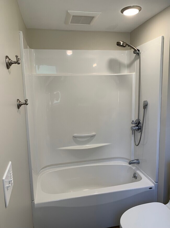 Bathroom View 1 (First Floor) - 265 Hartford Ave