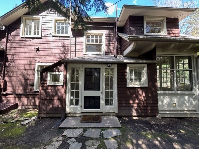 Foto del edificio - North AVL -  Renovated Arts & Crafts Cottage