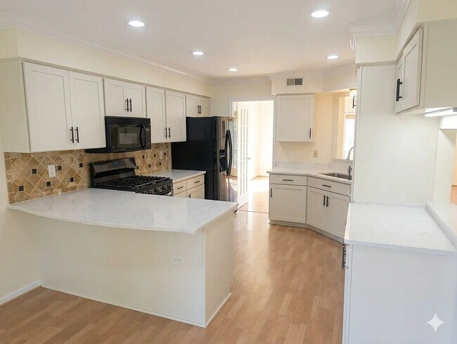Foto del edificio - 11908 Matthews Ct