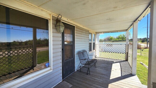 Foto del edificio - 2 Bed 1 Bath in Fairview Heights Addn NW OKC