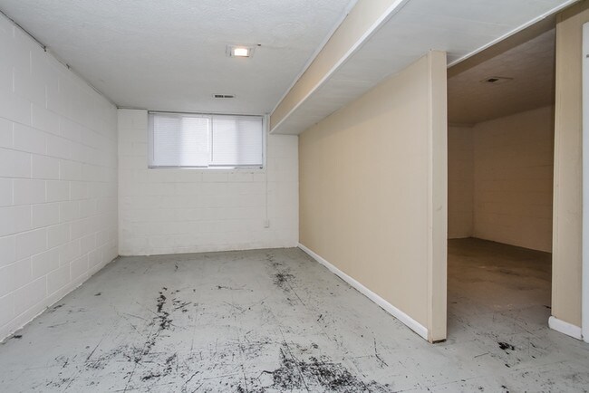 Building Photo - Call for Details!!! 317-793-3770