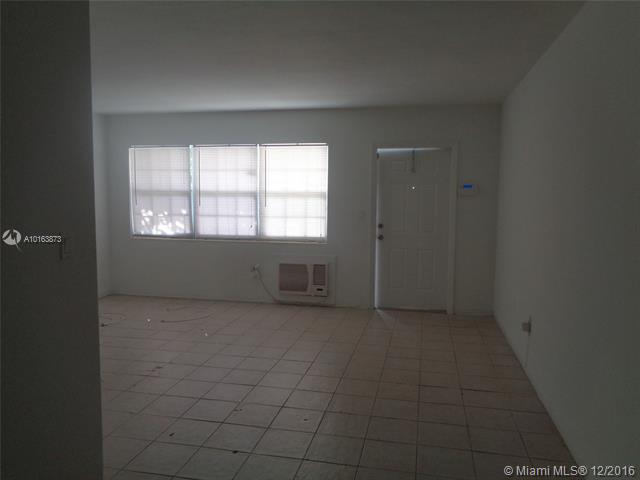 Foto del edificio - 1451 NE 170th St