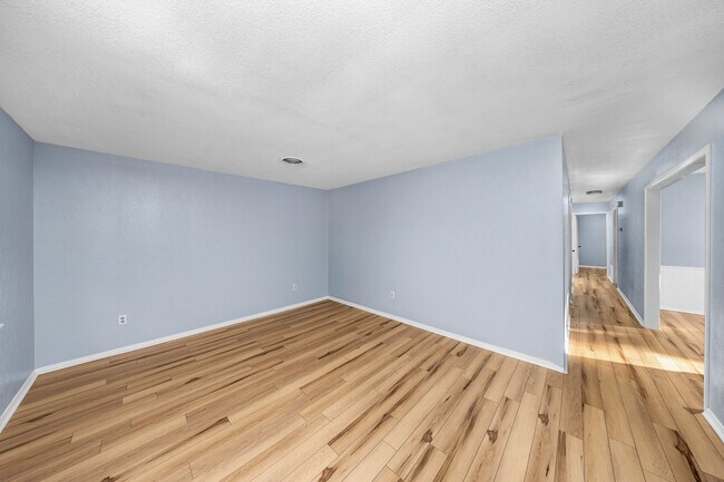 Foto del edificio - 5011 SE Avalon Ave