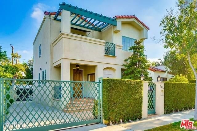 Foto del edificio - 3 br, 3 bath House - 9014 Norma Pl