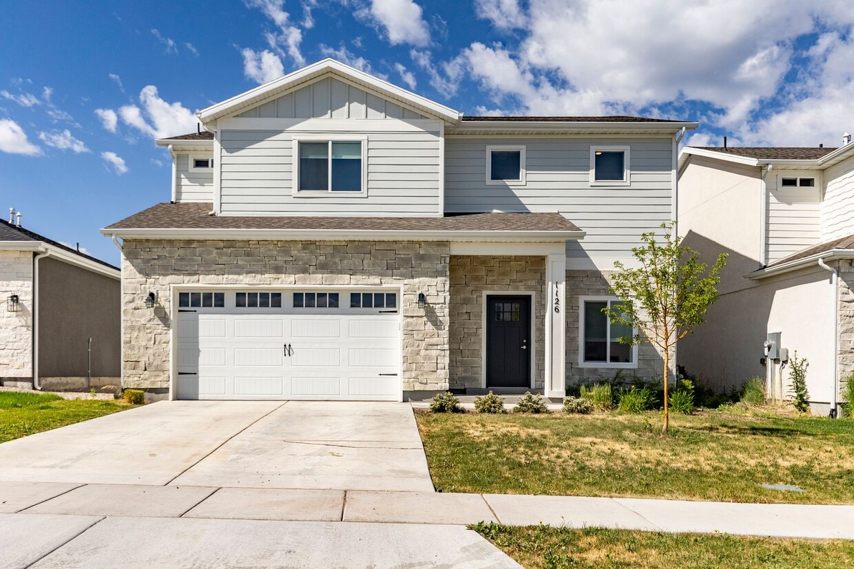 Primary Photo - Brookside Home with beautiful views in Heber