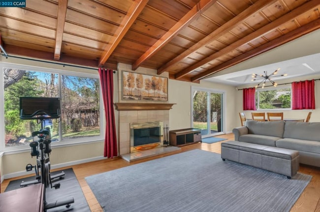 Photo - 1296 Rudgear Rd House