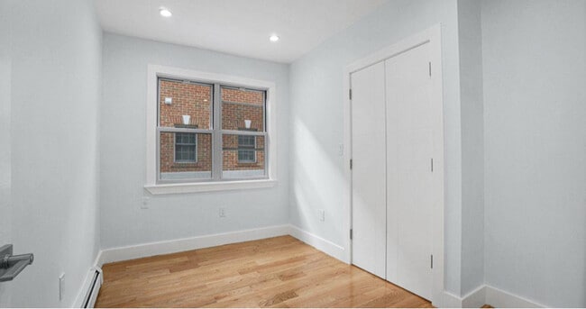 Building Photo - 158-29-15875 75th Ave